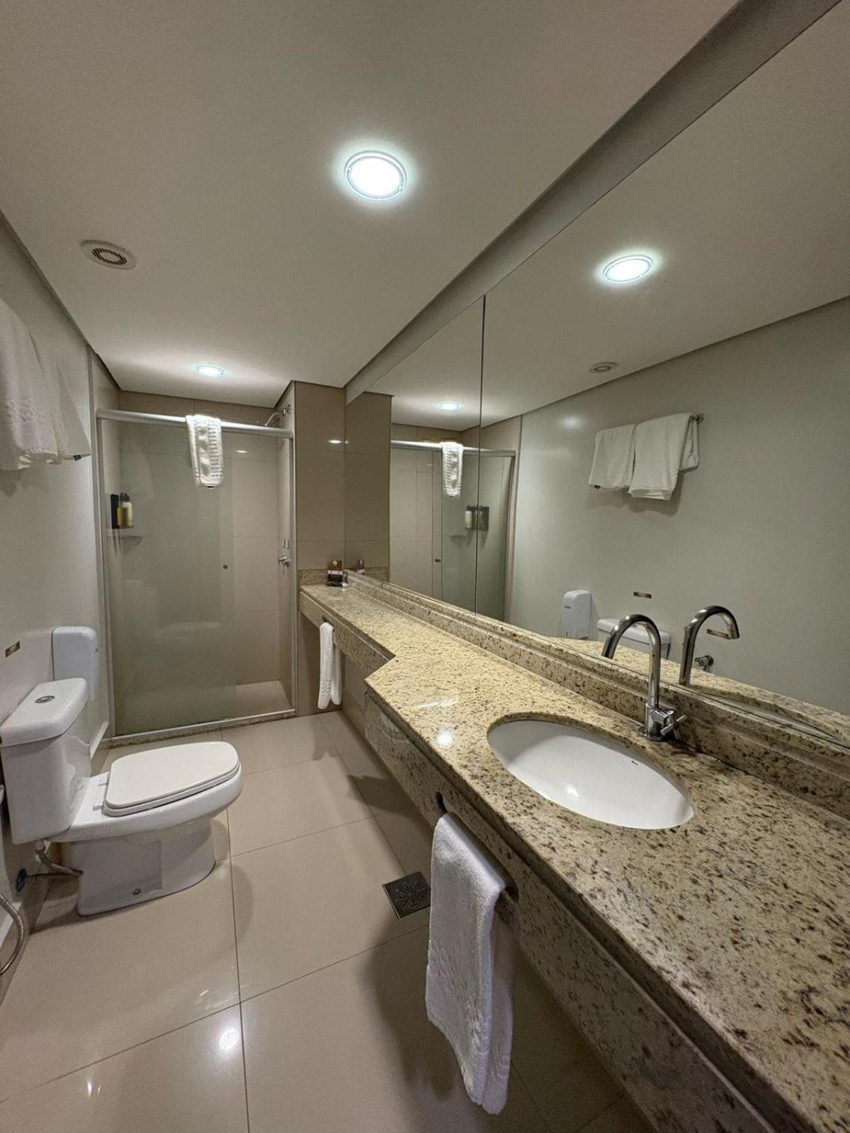 Class Hotel Пасос Екстериор снимка