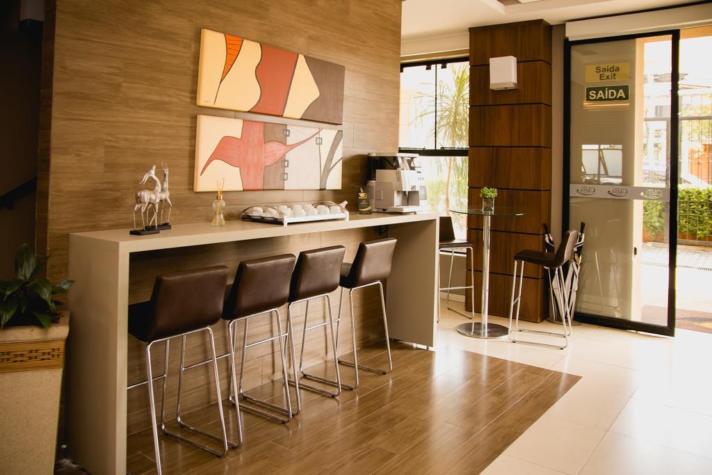 Class Hotel Пасос Екстериор снимка